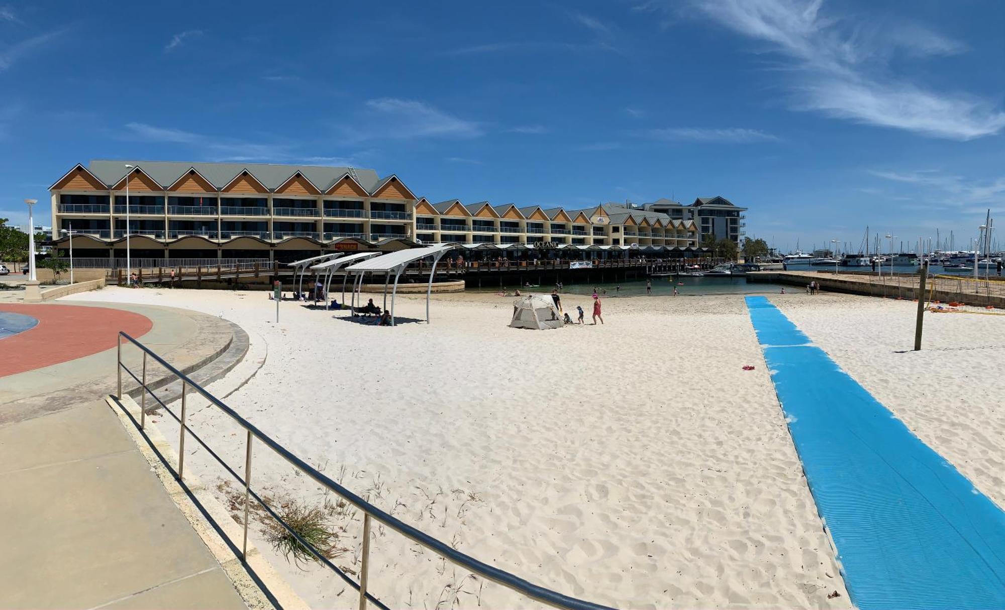The Hutt On Mandurah Marina Apartment Exterior photo